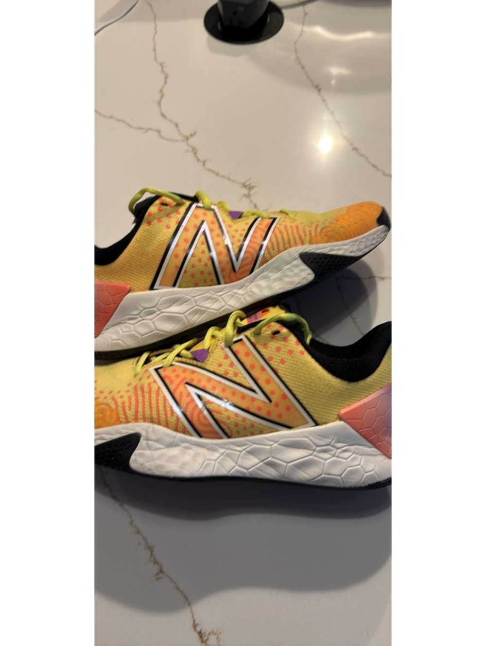 New Balance Fresh Foam X Lav V2 Men Sneakers Size 9